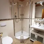 Menkenhof 4* רייט אים וינקל