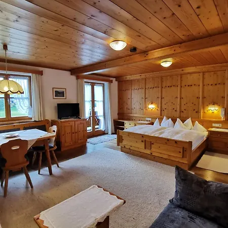 Guest house Menkenhof Reit im Winkl